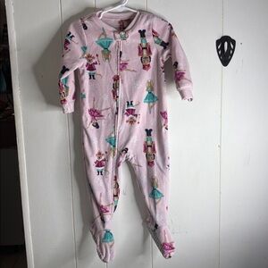 283 - Carter's Little Girls Footies